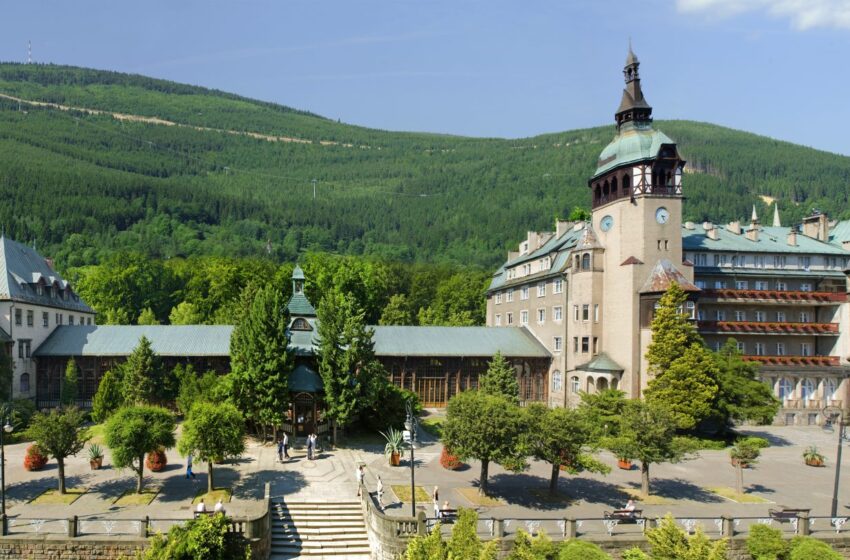  Nadzwyczajna sesja Rady Miasta Świeradów-Zdrój – ważne decyzje dla Czerniawy