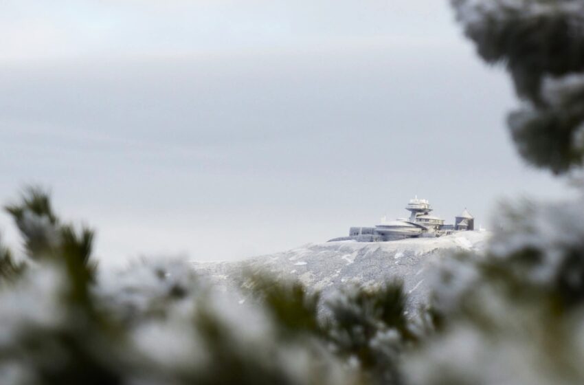  Czwarta doba mrozu na Śnieżce i potężny wiatr